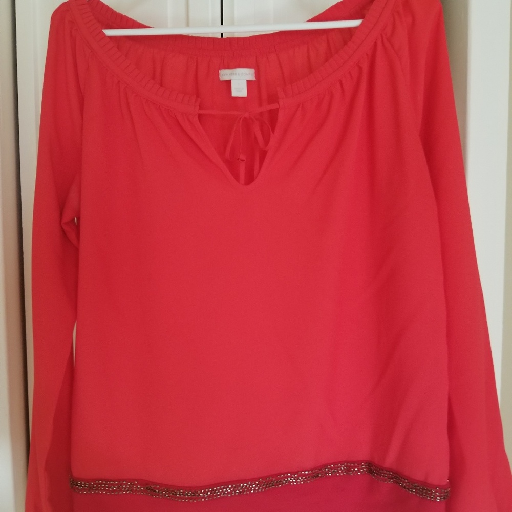 NY&Co top
